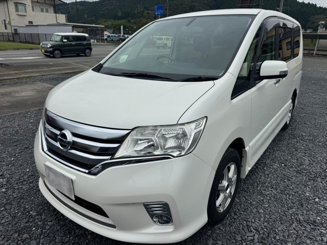 セレナ 2.0 ハイウェイスター Vセレクション 4WD 