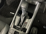 オートマチックシフトレバーは、手になじみ操作しやすい形状で安全運転にもつながります♪