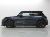 MINIオーナーのために設計されたオリジナルのMINI自動車保険がございます。車のことは全ておまかせください。