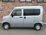 オプションになりますが、ボディーコーティングもご用意しております。新車の輝きに近づき、洗車などのお手入れも楽になりますよ。