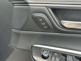 運転席シートメモリ機能付です★