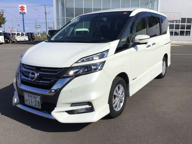 セレナ 2.0 ハイウェイスター 4WD 