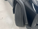 タイヤサイズは235/55R19!残り溝は5ミリ程度です!