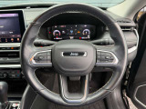 ステアリングを握れば目の前にJeepワールドが広がります!