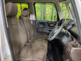 運転席シート廻りは使用感も少なく、良好な状態となっています。丁寧に使われていたことがよくわかりますね。