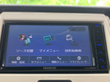 多彩な機能で快適なドライブをサポート。音楽やラジオ、ナビゲーションを一台でこなします。使いやすいインターフェースで、運転に集中できます。