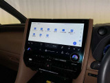 ディスプレイオーディオを装備。スマホとクルマをつなぐことで、これまでのナビに加えて、いろんなサービスが楽しめます。
