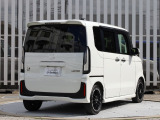 お支払いはホンダクレジットをご利用ください。運転免許所をご持参いただければ審査が可能です。また月々のお支払金額を抑えられるなど、メリットがいっぱいの据え置きクレジットもご用意しております。