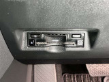 ETC2.0ユニットが搭載。従来のETCに加えて渋滞回避支援や安全運転支援などの情報サービスも提供。より安全で快適な道路利用をサポート。