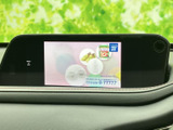 停車中には、番組や映像をお楽しみいただけます。長距離移動も退屈させない、充実した機能です。