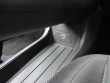 HDMIにも対応していますので端末の映像も車内でお楽しみいただけます