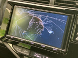停車中にテレビや映像を楽しめる機能が搭載されています。待ち時間や休憩中に、リラックスした時間をお過ごしください。(※運転中の視聴は危険です)。