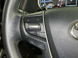 ステアリングスイッチ装備!運転しながら手元でオーディオの操作などができます。