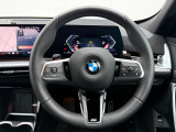 BMW Premium Selection 江戸川は、約20台の展示スペースがあり、常時新車拠店より厳選された認定中古車が続々と入庫しております。