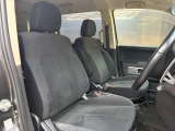 運転席も広々としており運転しやすい環境を実現しています☆