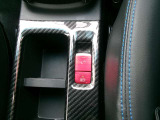 電動パーキングブレーキ装備!また、オートブレーキホールド機能もありますので、停車時ブレーキペダルから足を離してもブレーキ力を保持しているので動き出しません。(アクセルペダルを踏むと解除され発進します)