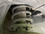 お車を安心してお乗りいただく為には、足回りの定期点検が欠かせません。サービスサポート(有償保証)では無料点検もご提供しており、安心のカーライフをお過ごしいただけるサポート体制が整っています。