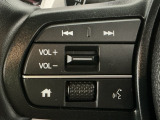 ステアリングリモコンは、運転中でも簡単に音量調整やチャンネル変更もできます!わき見運転防止にもつながるので安心です♪