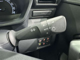 【オートライト】車外の明るさに応じて自動的にライトの点灯・消灯をしてくれます