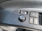 駐車時や狭い道でのすれ違い時に気を使うミラー。電動格納式ドアミラーはそんな時に便利です。