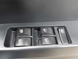 運転席はオートパワーウィンドウ☆窓の全閉全開が自動で出来るので便利ですよ♪