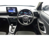 スタイリッシュなインパネ周りです!運転の際、常に目にする部分は、シックにまとめた飽きの来ないデザインが人気です!