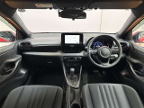 運転席周辺の様子です☆ オーディオ周りやメーター類の位置など、ご確認下さいね♪