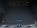 普段のお買い物や通勤、送迎等に十分な荷室スペースを確保しております。セカンドシートを倒すと、大きな荷物の積載も可能です。