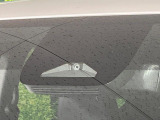 【トヨタセーフティセンス】走行中に前方の車両等を認識し、衝突しそうな時は警報とブレーキで衝突回避と被害軽減をアシスト。より安全にドライブをお楽しみいただけます。