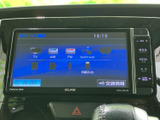 お気に入りの音楽をクリアな音質で。様々なメディアに対応し、車内でのエンターテイメントを充実させてくれます。