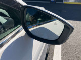 RCTA機能付BSM RCATは後退する時左右後方に接近した車両を検知して警告、BSMは後方から接近する車両の存在を知らせ、車線変更時の後方確認を支援するシステムです。