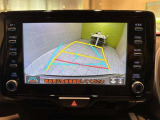 【バックガイドモニター】車両後方の映像がナビに表示して、補助線も出ます。車庫入れもラクラク♪