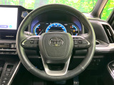 【純正革巻きステアリング】上質な革を使用することで、手にしっかり馴染みとても運転しやすいハンドルです♪