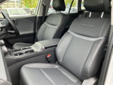 後部座席も広々としており、快適な空間を確保。家族や友人と共に、ゆったりとした時間を過ごせるでしょう。