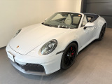 手厚いサポートを提供する「ポルシェ自動車保険」を取り扱っております。オリジナル補償(無償)が付帯し、万が一の際も正規販売店ならではの確かな安心でオーナー様を支えます。保険選びもお気軽にご相談ください。