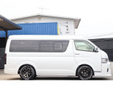 【新型/9型モデル!!ハイエースワゴンGL4WD/FLEXスマートベッドキット】前向き10名乗車!内外装カスタム済み♪