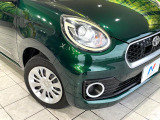 【LEDヘッドライト】悪天候や夜間走行時も良好な視界を確保し安心して運転できる高輝度LEDヘッドライトを装備!点灯速度が早く、消費電力も抑えられています。