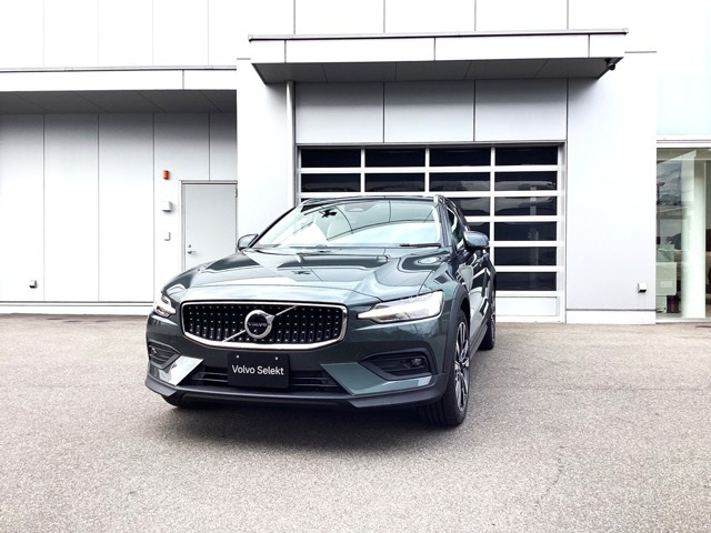 V60クロスカントリー ウルトラ B5 AWD クラシック エディション 4WD