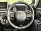 【ステアリングスイッチ】運転中、前方から目線をそらすことなく、オーディオ等の操作が可能な便利機能!安心&快適なドライブを演出してくれます♪