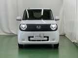 LEDヘッドライトを装備しています。LEDヘッドライトはとても明るく、雨の日や夜間走行も安全・安心です。オートライトコントロール付きで周囲の明るさに応じて自動で点灯・消灯します