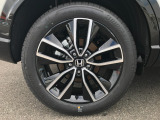 ホンダ純正のアルミホイールが装備されています。