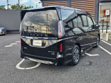 全車、内外装はプロのクリーニング施工済み。その他ボディコーティングガードコスメSP施工なども、是非ご相談ください。