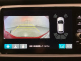 バックでの車庫入れも安心です! リアカメラが付いているバックモニター付のナビディスプレー装備しております。バンパーについているソナーや、操作線もついており距離感も画面から確認できます。