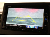 バックカメラが装備されており、後方の安全確認はもちろんのこと狭い場所での駐車や雨の日・夜間など視界の悪いコンディションでのストレスの軽減にもなります!