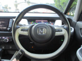 握りやすい大きなハンドルで運転しやすいです♪