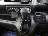 『1台』のお車に対して、こだわって仕入れを行っております。オプション装備装着車となります!