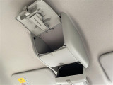 店舗にて現車の確認もいただけますので、お電話で在庫のご確認の上是非ご来店くださいませ。