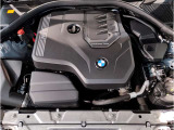 【ご納車前点検】BMW認定中古車は100項目の箇所を徹底的にチェック致します。機械的な箇所や電気系、コンピューターなどをご納車前に点検し、交換基準に達した部品は全て新品に修理返品した後にご納車致します。