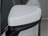 【ドアミラーウインカー】格好良さだけではなく対向車両からの視認性もよく安全に走行する為の安全装備のひとつです。