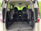普段のお買い物や通勤、送迎等に十分な荷室スペースを確保しております。セカンドシートを倒すと、大きな荷物の積載も可能です♪